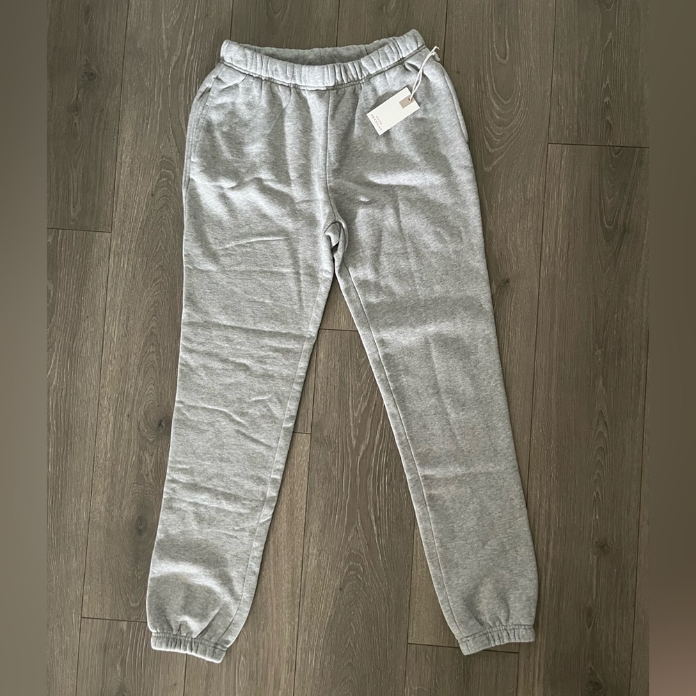 NWT Good American Light Gray Sweatpants Size 2 - Picture 2 of 5